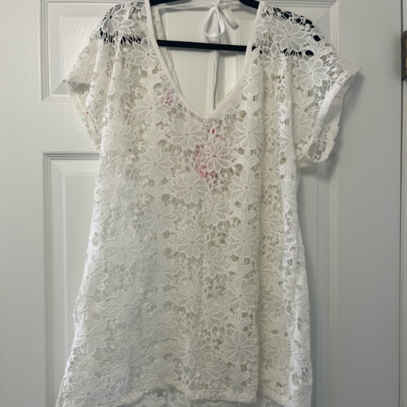 🤍 White Lace Pool/Swim Suit Cover, Size L - Picture 4 of 4